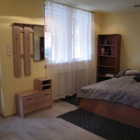 Pál utcai Apartman Mişcolţ Exterior foto